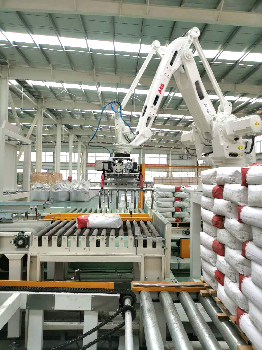 ?大廣金剛砂地坪材料  新鄉(xiāng)自動(dòng)化工廠！